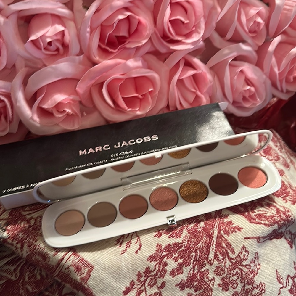 Marc Jacobs eyeshadow palette